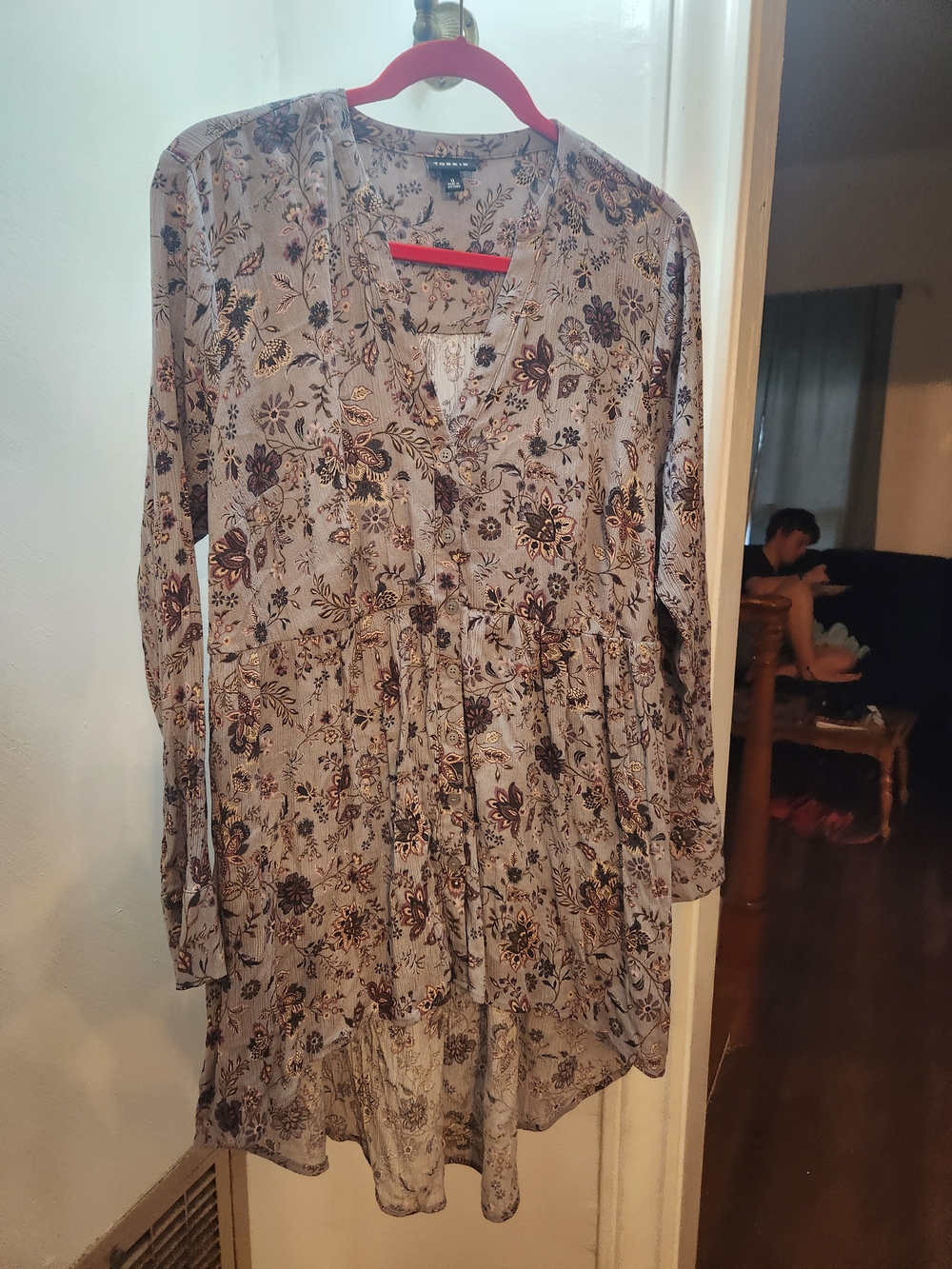torrid Floral Print High-Low Tunic in Cream and Brown